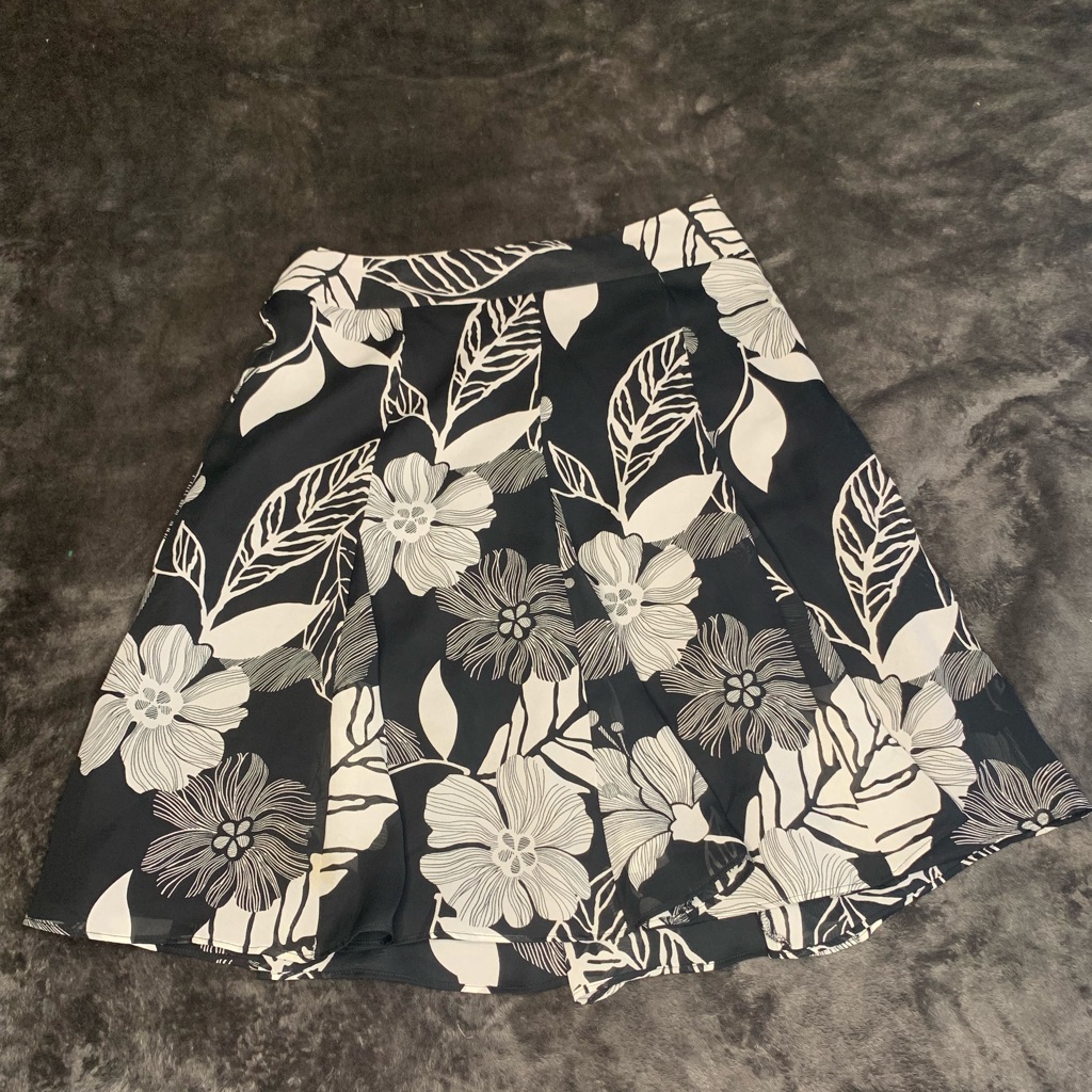 G.H. Bass And Co Floral Skirt